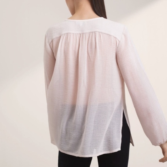 Aritzia Babaton⎜ALLAN BLOUSE⎜BONE - Picture 3 of 11
